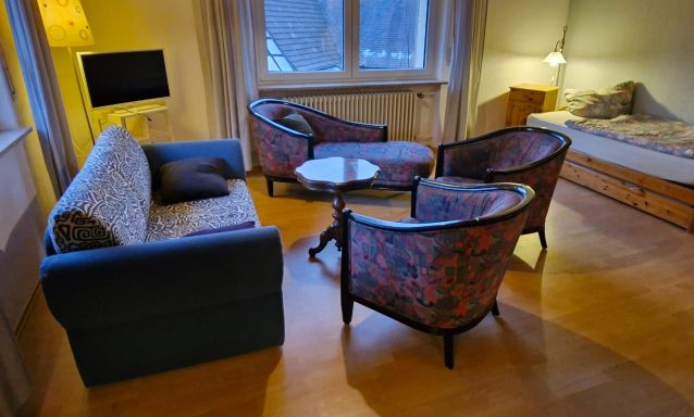 Wohnzimmer - weitere Betten